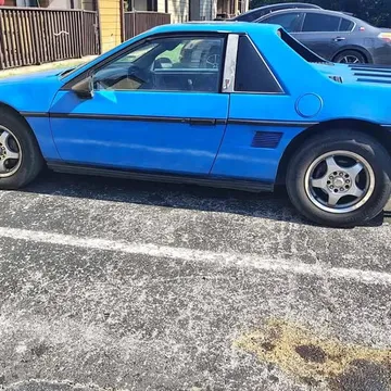 1987 Pontiac Fiero Base