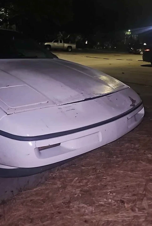1987 Pontiac Fiero - Image 7 of 8