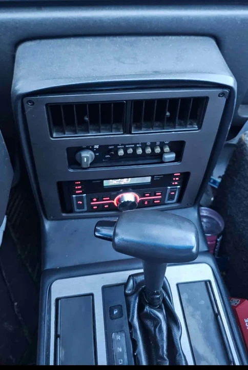 1987 Pontiac Fiero - Image 6 of 8