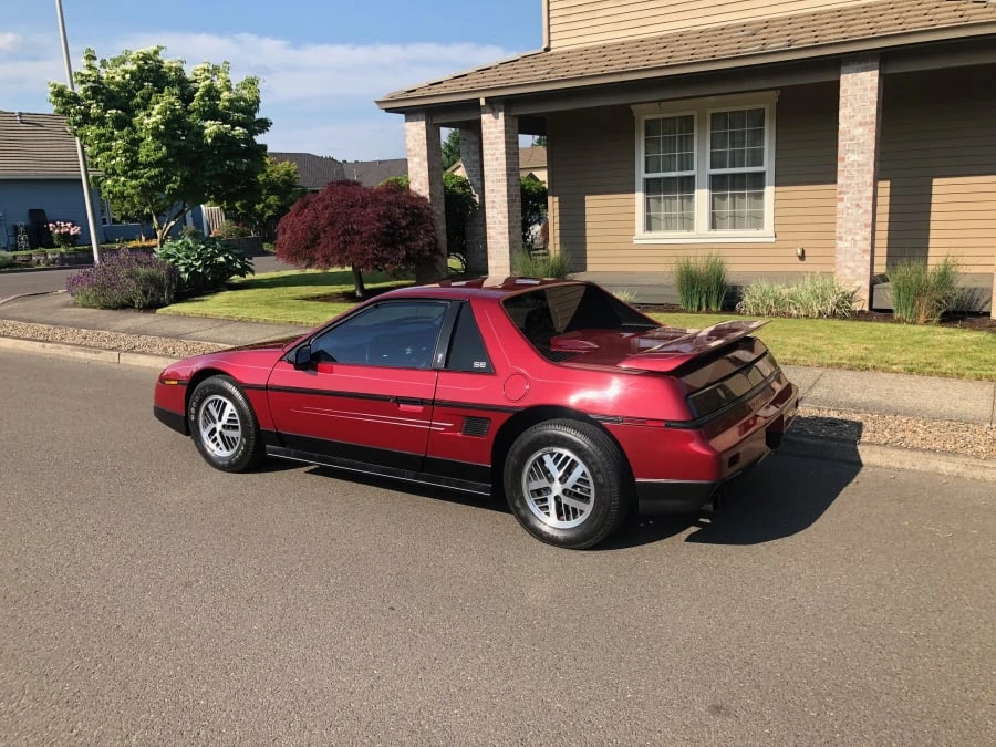 1987 Pontiac Fiero - Image 3 of 5