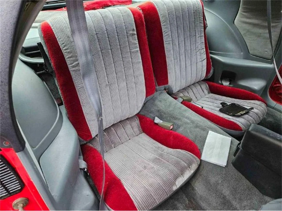 1987 Pontiac Firebird 3rd Gen - Image 4 of 7