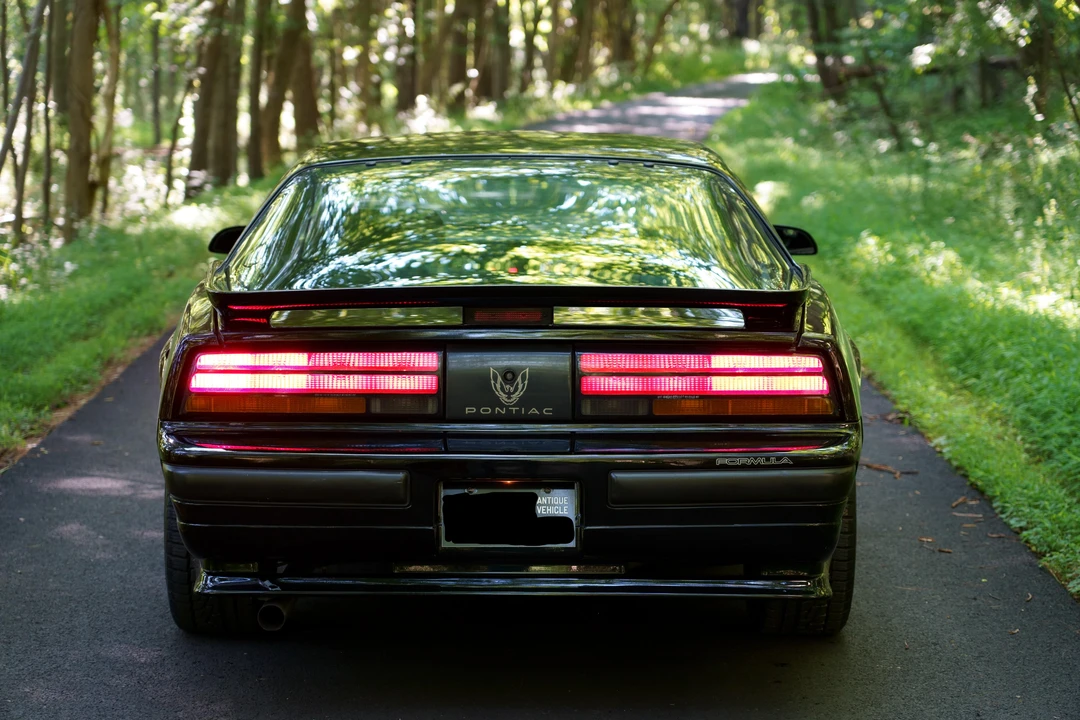 1987 Pontiac Firebird 3rd Gen - Image 6 of 7
