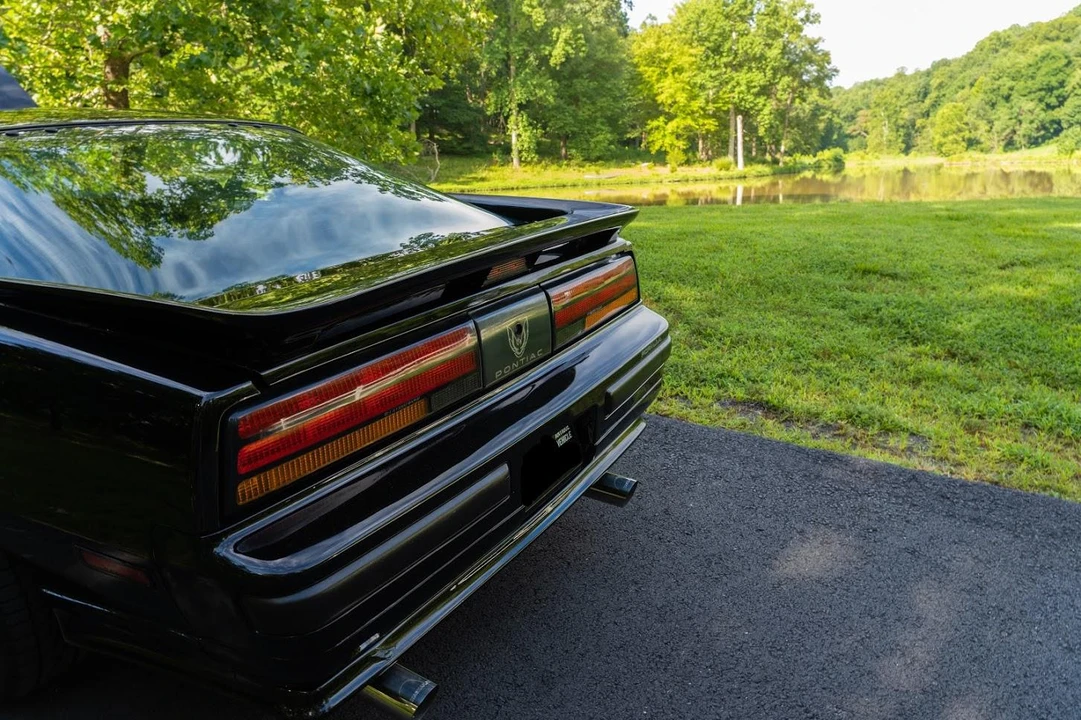 1987 Pontiac Firebird 3rd Gen - Image 7 of 7