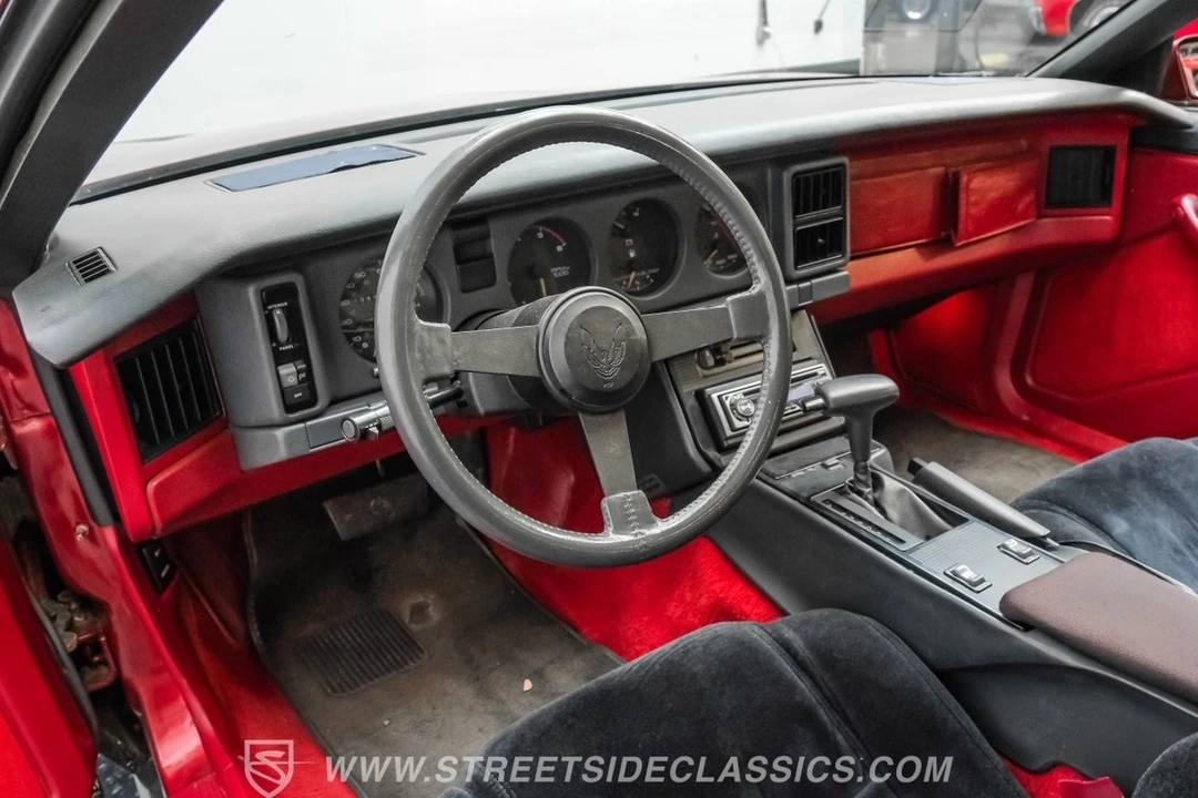 1987 Pontiac Firebird 3rd Gen - Image 5 of 21