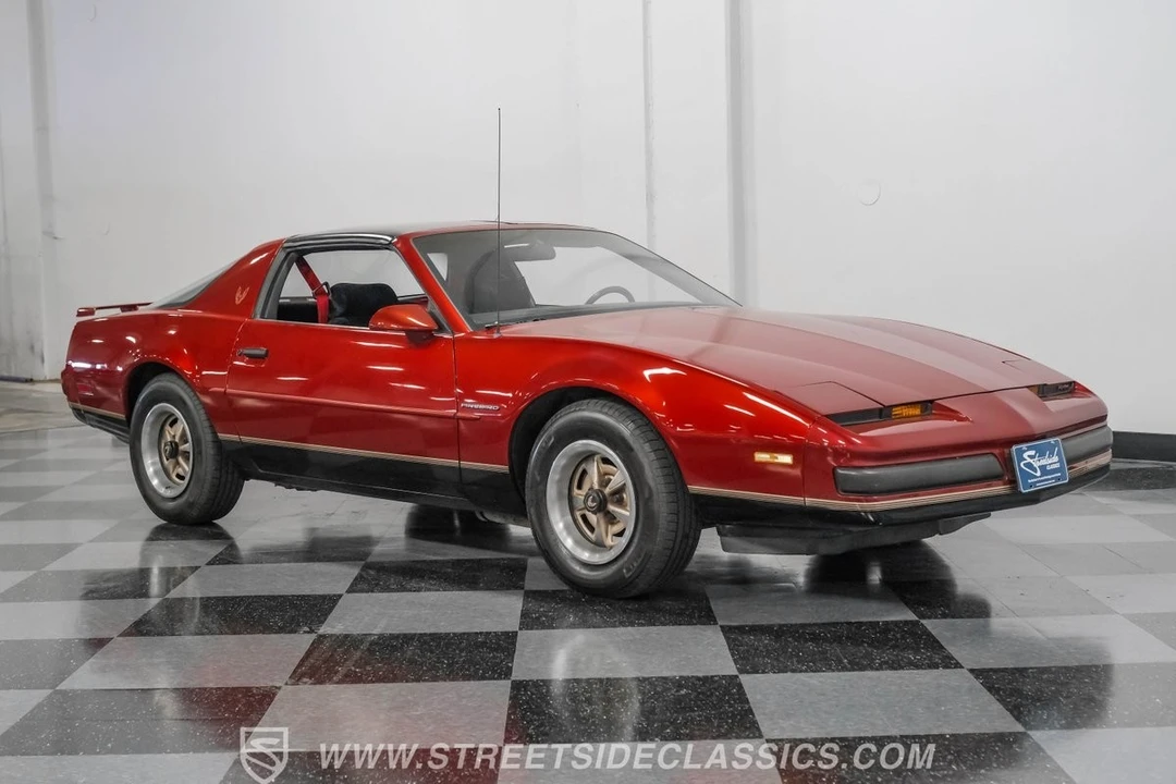 1987 Pontiac Firebird 3rd Gen - Image 15 of 21