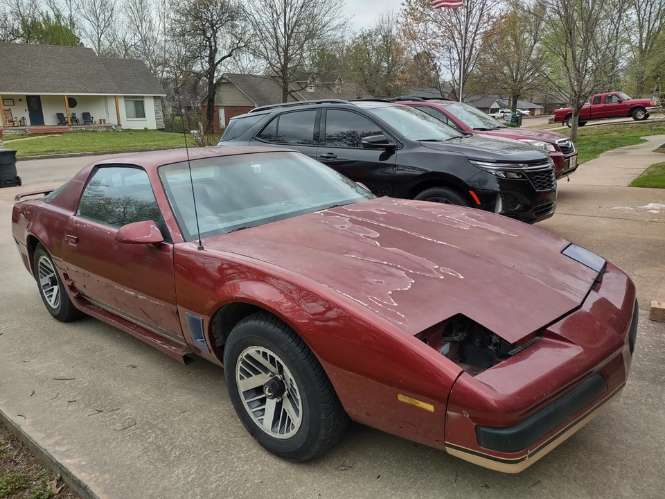 1987 Pontiac Firebird 3rd Gen - Image 4 of 7