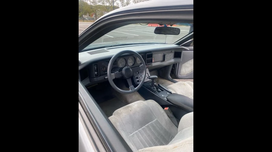 1987 Pontiac Firebird 3rd Gen - Image 8 of 11