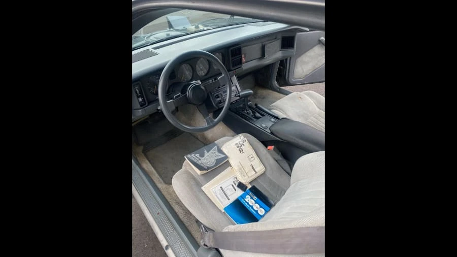 1987 Pontiac Firebird 3rd Gen - Image 10 of 11