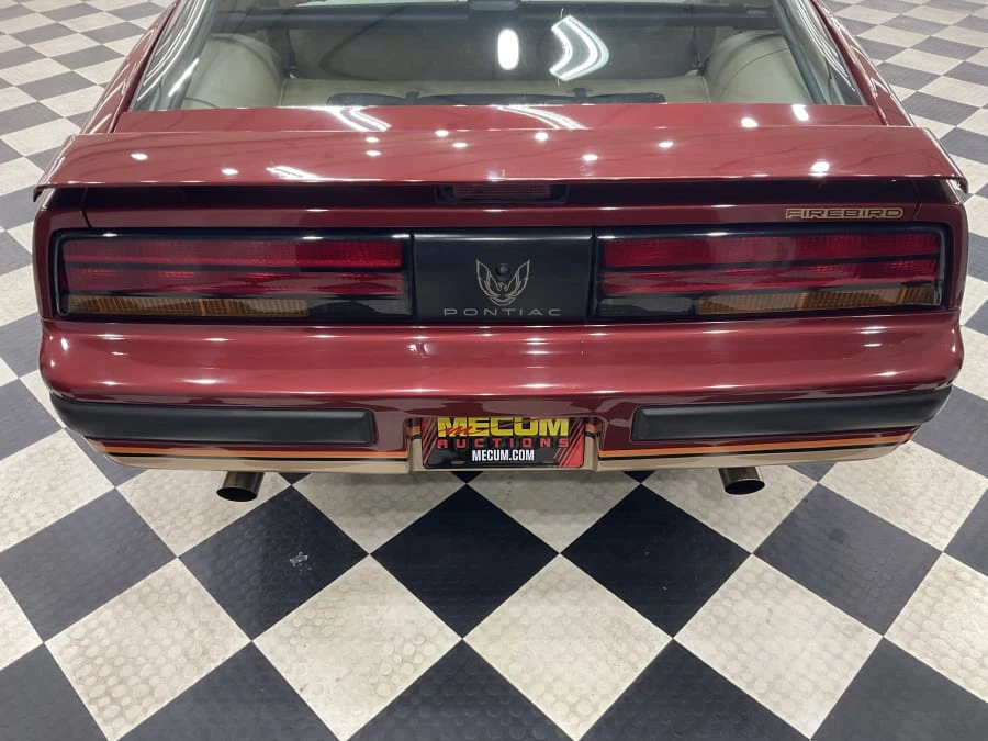 1987 Pontiac Firebird 3rd Gen - Image 5 of 16