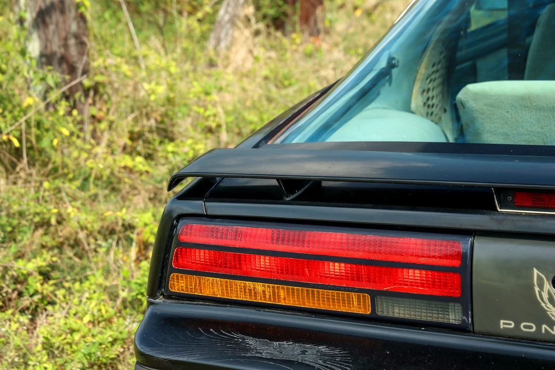 1987 Pontiac Firebird 3rd Gen - Image 19 of 31