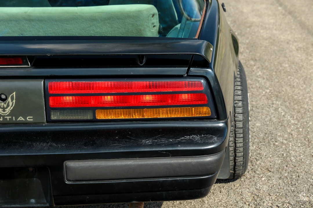 1987 Pontiac Firebird 3rd Gen - Image 21 of 31