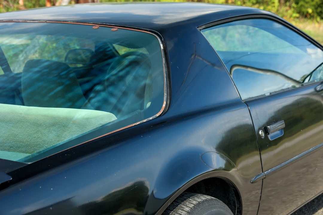 1987 Pontiac Firebird 3rd Gen - Image 25 of 31