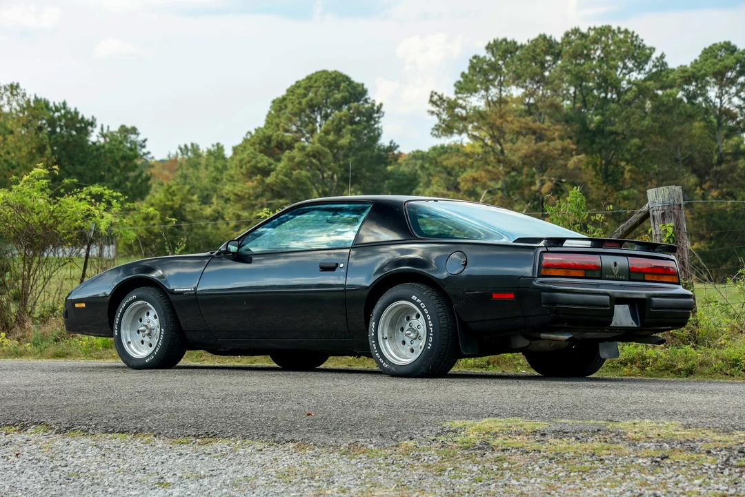 1987 Pontiac Firebird 3rd Gen - Image 9 of 31