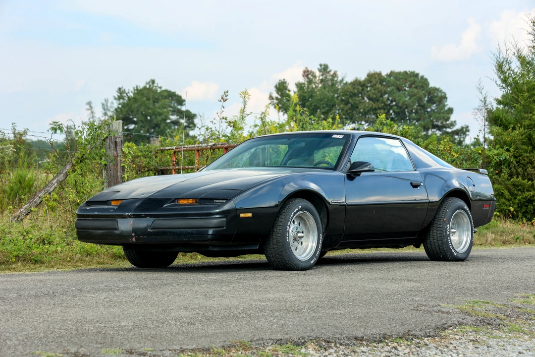 1987 Pontiac Firebird 3rd Gen - Image 15 of 31