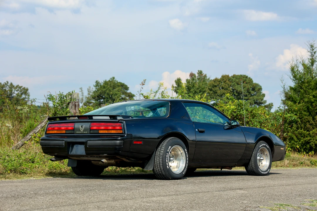 1987 Pontiac Firebird 3rd Gen - Image 6 of 31