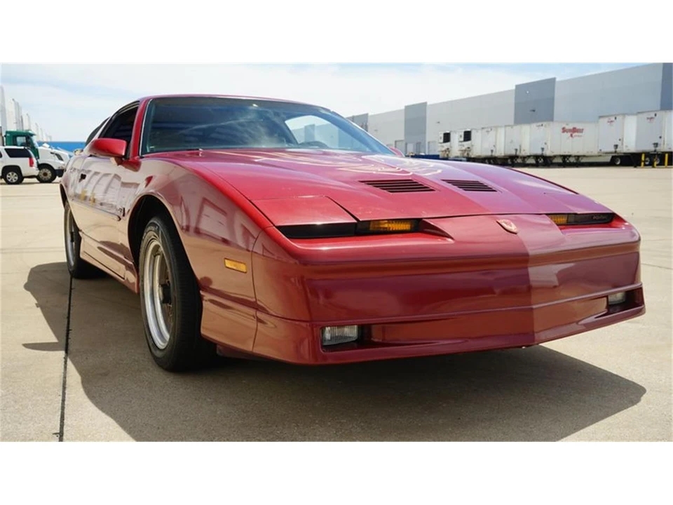 1987 Pontiac Firebird 3rd Gen - Image 21 of 31