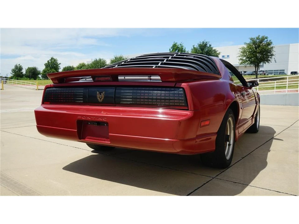 1987 Pontiac Firebird 3rd Gen - Image 15 of 31