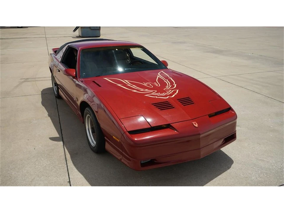 1987 Pontiac Firebird 3rd Gen - Image 20 of 31