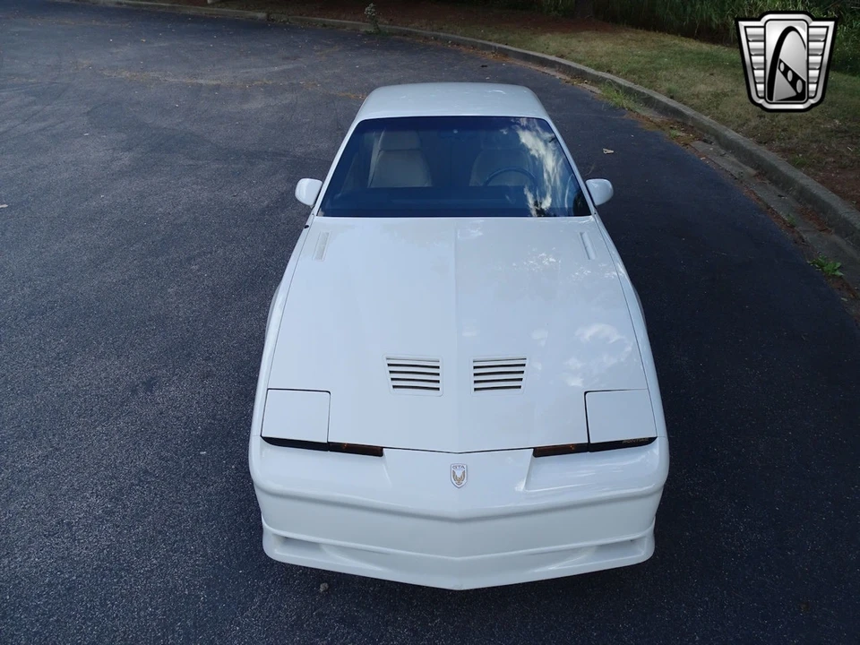 1987 Pontiac Firebird 3rd Gen - Image 11 of 12