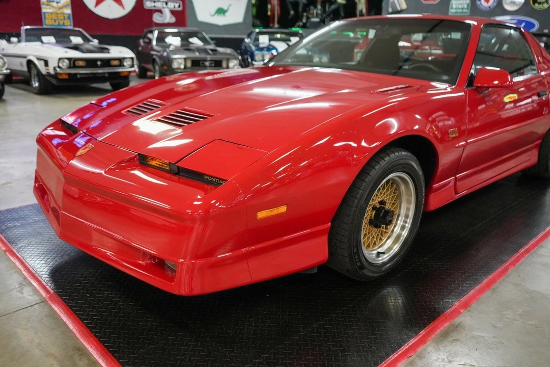 1987 Pontiac Firebird 3rd Gen - Image 27 of 31
