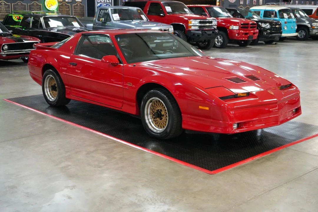 1987 Pontiac Firebird 3rd Gen - Image 8 of 31