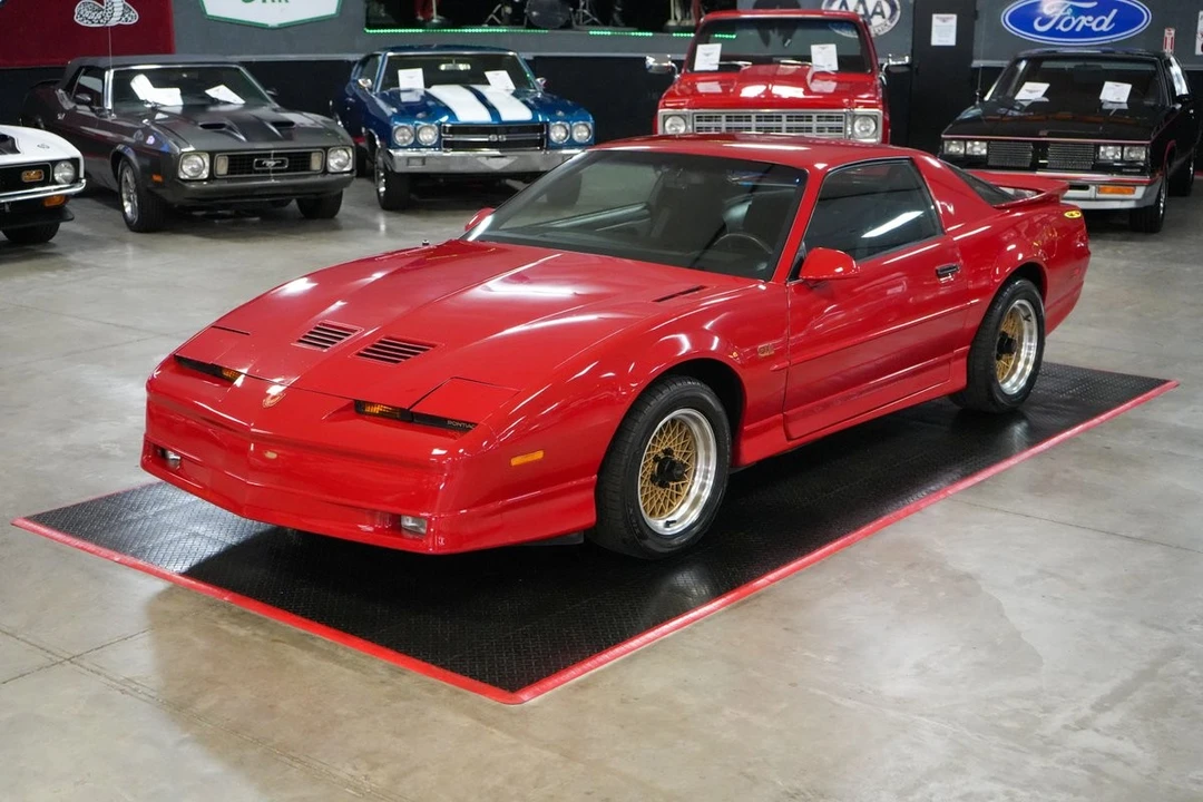 1987 Pontiac Firebird 3rd Gen - Image 10 of 31