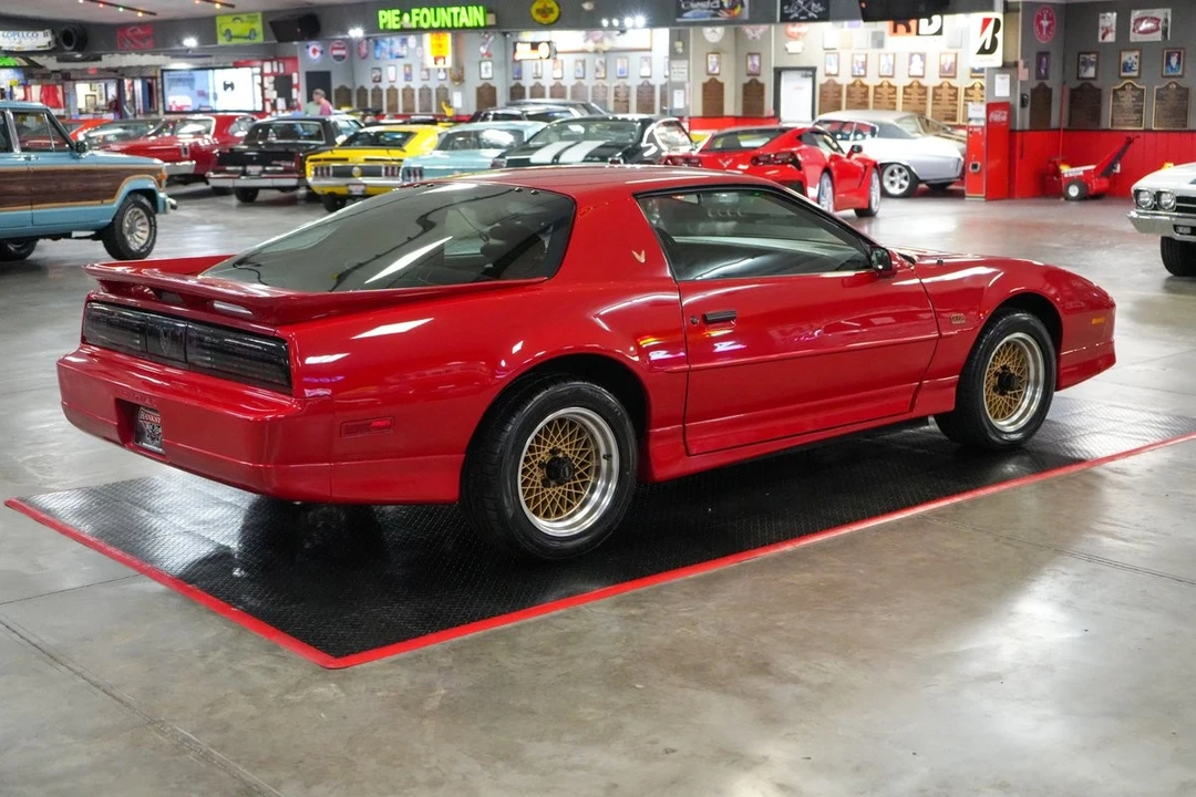 1987 Pontiac Firebird 3rd Gen - Image 6 of 21
