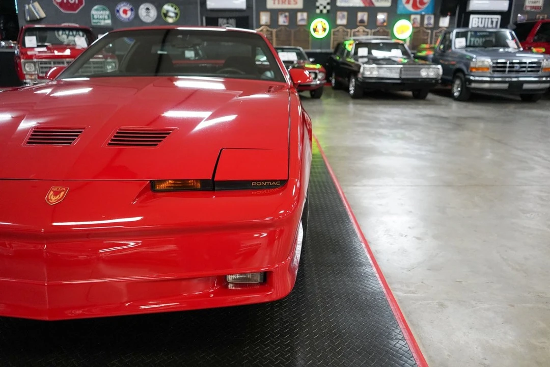 1987 Pontiac Firebird 3rd Gen - Image 28 of 31