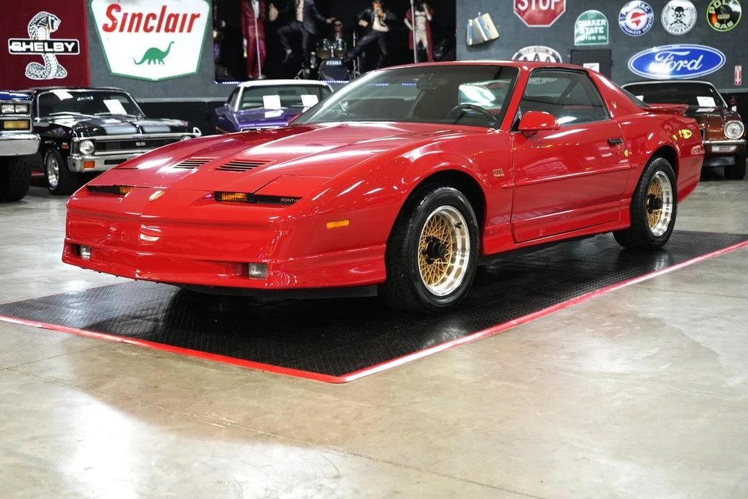 1987 Pontiac Firebird 3rd Gen - Image 19 of 21