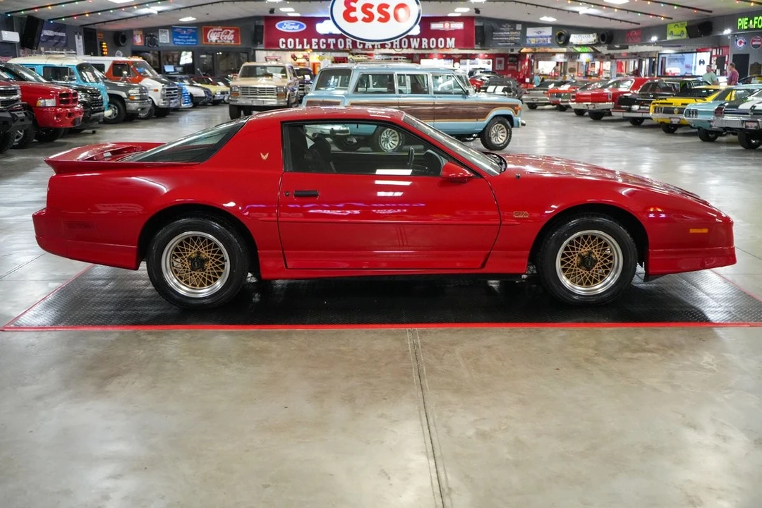 1987 Pontiac Firebird 3rd Gen - Image 7 of 21