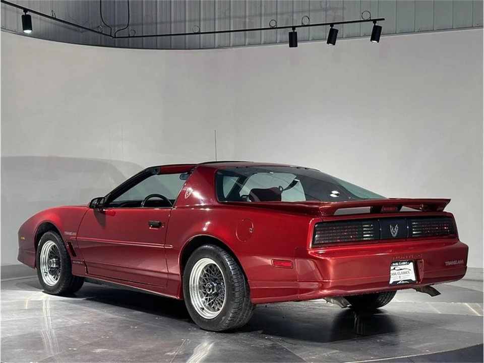 1987 Pontiac Firebird 3rd Gen - Image 8 of 31