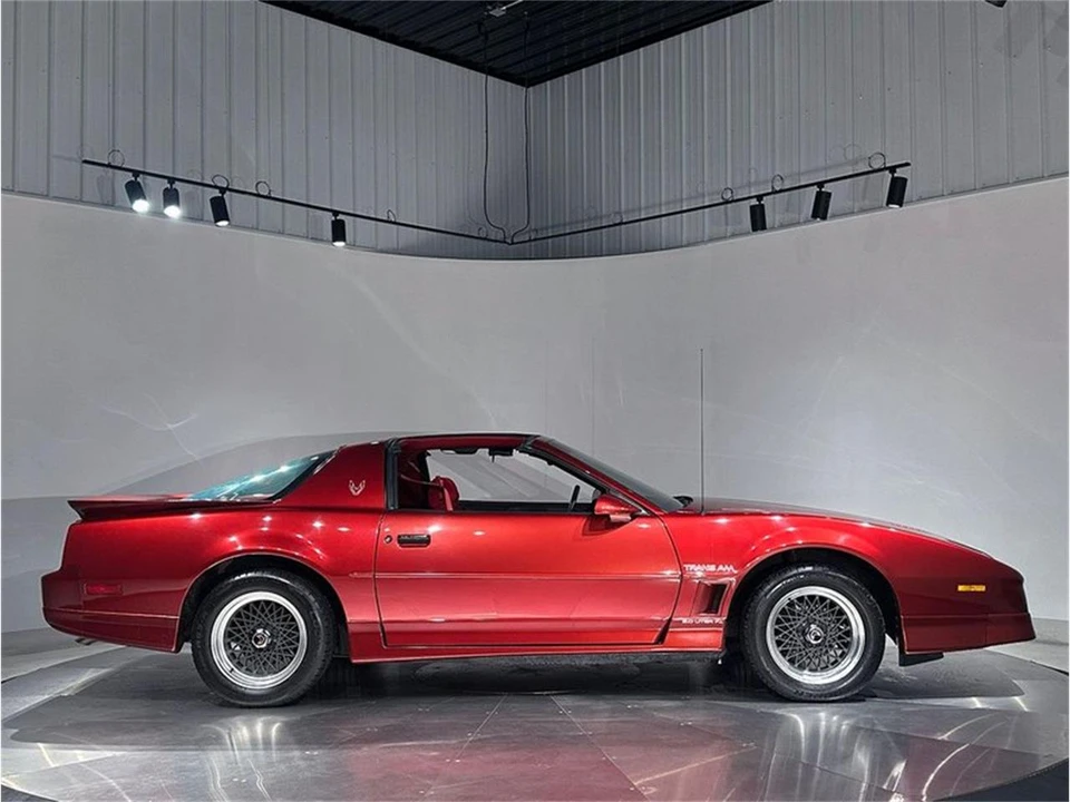 1987 Pontiac Firebird 3rd Gen - Image 4 of 31