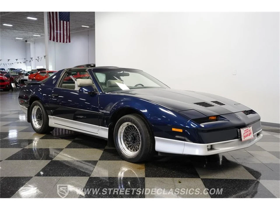 1987 Pontiac Firebird 3rd Gen - Image 15 of 31