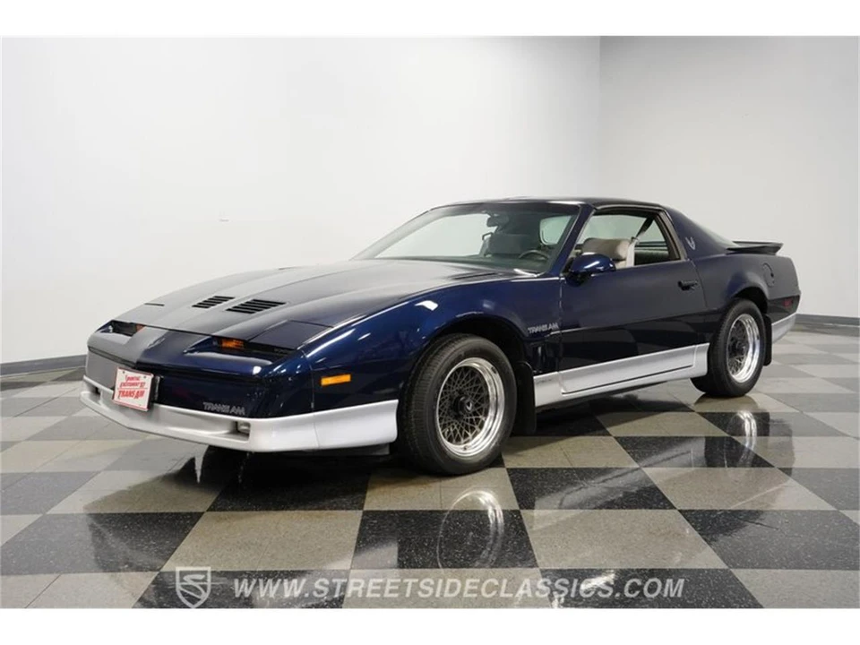 1987 Pontiac Firebird 3rd Gen - Image 4 of 31