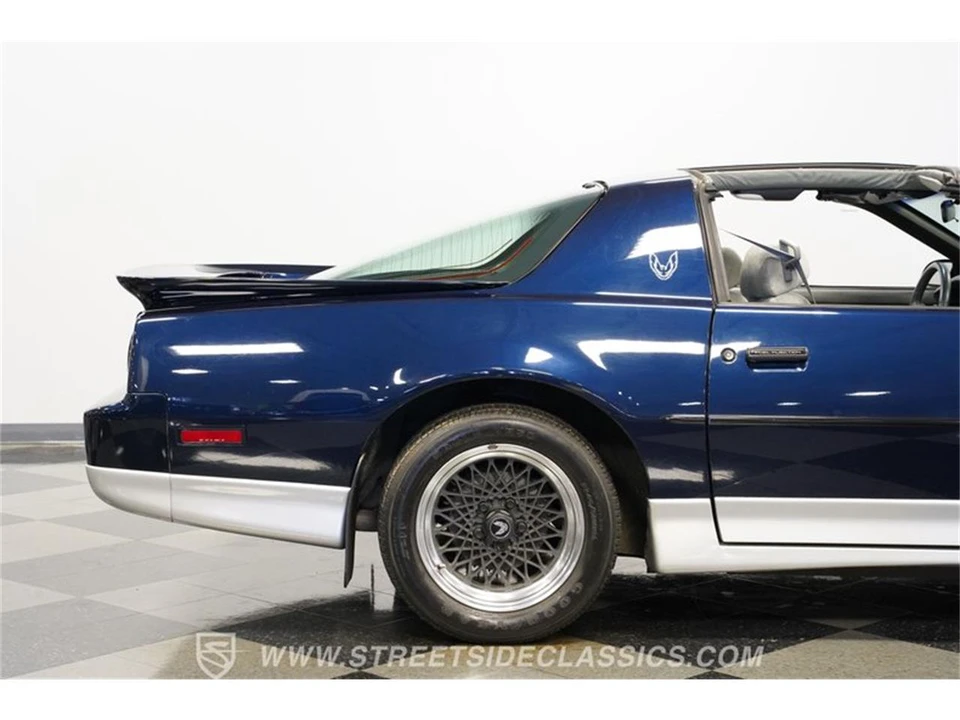 1987 Pontiac Firebird 3rd Gen - Image 28 of 31