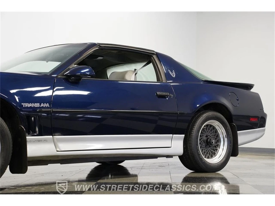 1987 Pontiac Firebird 3rd Gen - Image 21 of 31