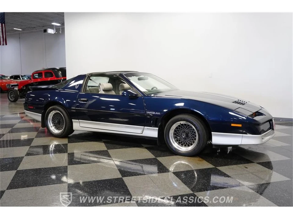 1987 Pontiac Firebird 3rd Gen - Image 14 of 31