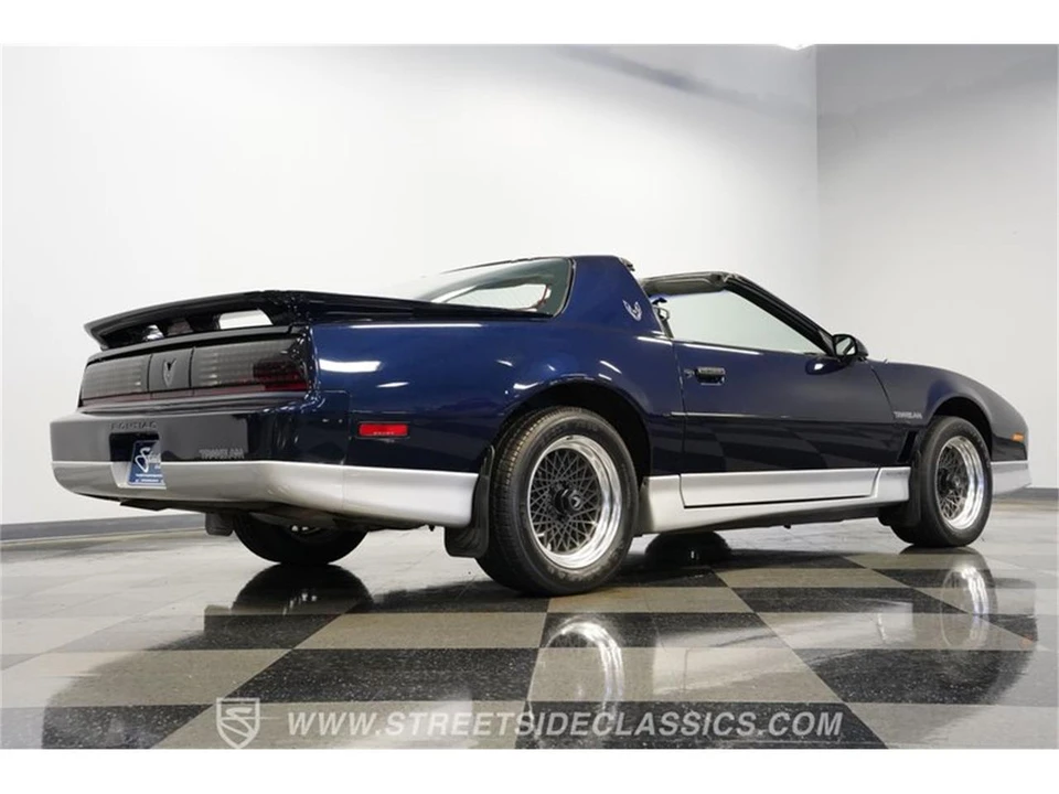 1987 Pontiac Firebird 3rd Gen - Image 26 of 31