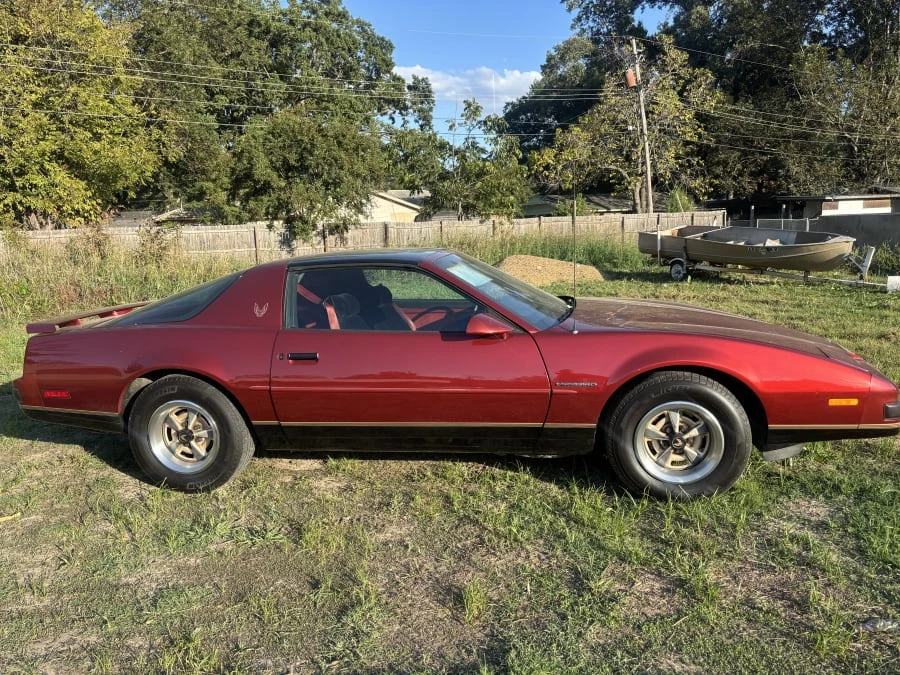 1987 Pontiac Firebird 3rd Gen - Image 2 of 6