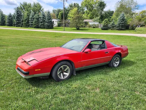 1987 Pontiac Firebird Coupe 2D