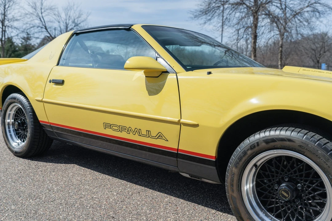 1987 Pontiac Firebird 3rd Gen - Image 17 of 31