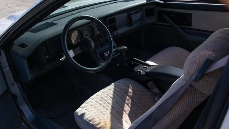 1987 Pontiac Firebird 3rd Gen - Image 4 of 12