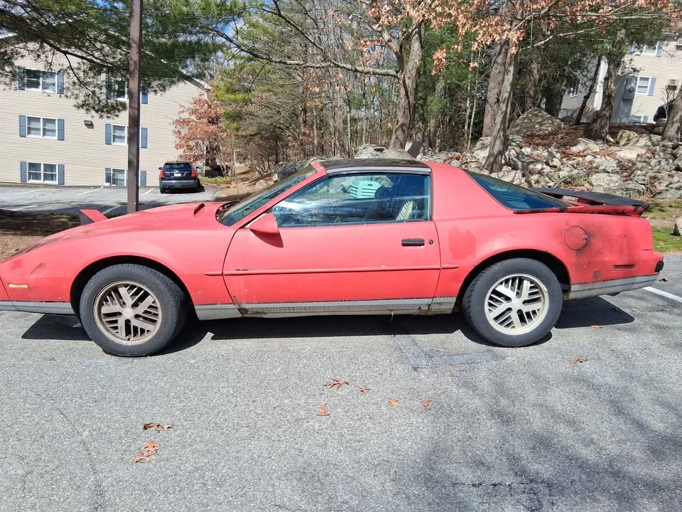 1987 Pontiac Firebird Formula 3rd Gen - Image 7 of 7