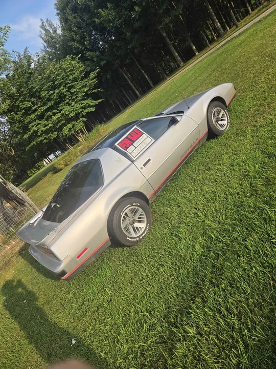 1987 Pontiac Firebird Formula 3rd Gen - Image 5 of 10