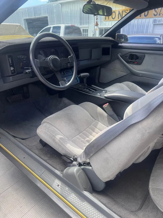 1987 Pontiac Firebird Formula 3rd Gen - Image 2 of 2