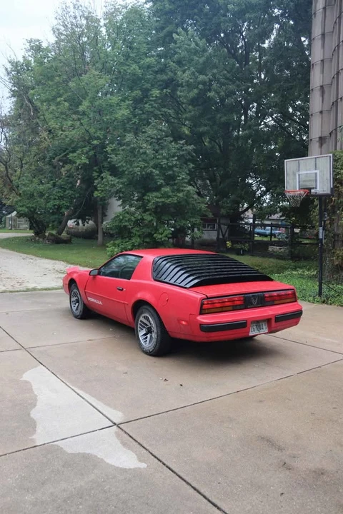 1987 Pontiac Firebird Formula 3rd Gen - Image 4 of 7