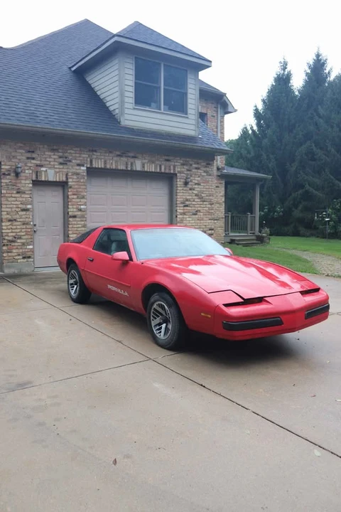 1987 Pontiac Firebird Formula 3rd Gen - Image 2 of 7