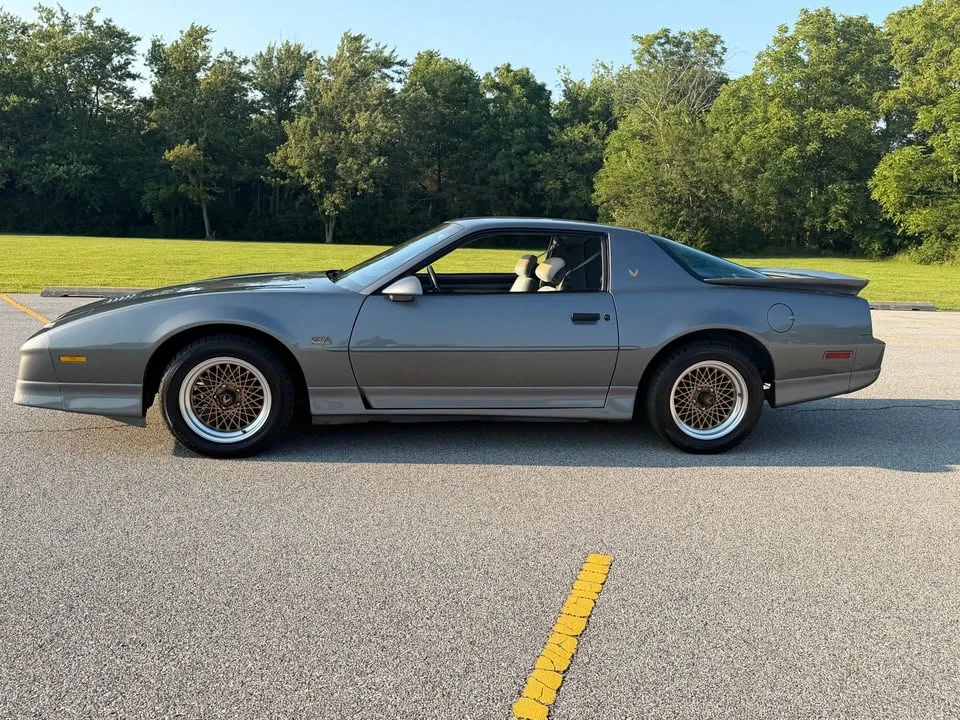 1987 Pontiac Firebird Trans Am 3rd Gen - Image 2 of 16