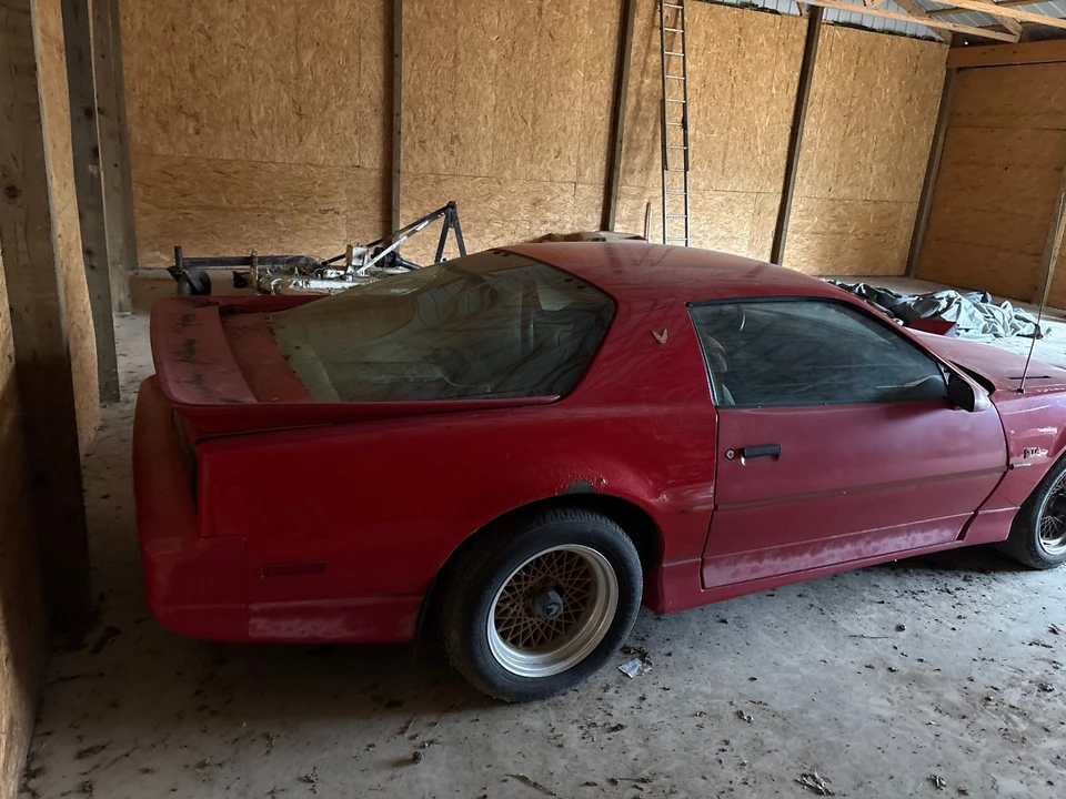 1987 Pontiac Firebird Trans Am 3rd Gen - Image 8 of 8