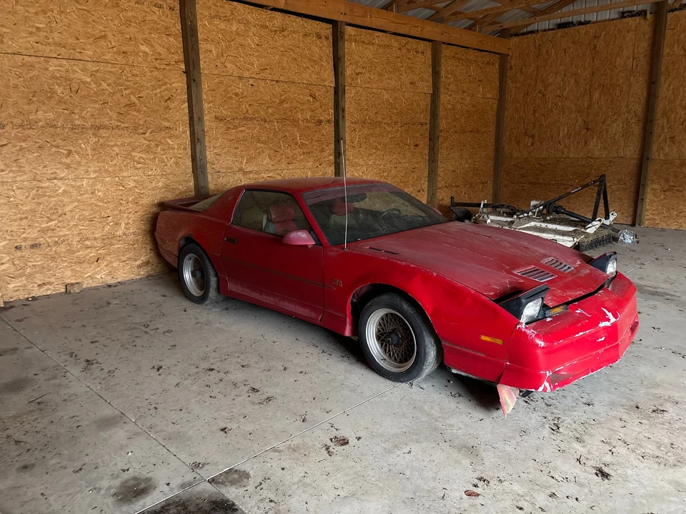 1987 Pontiac Firebird Trans Am 3rd Gen - Image 5 of 8